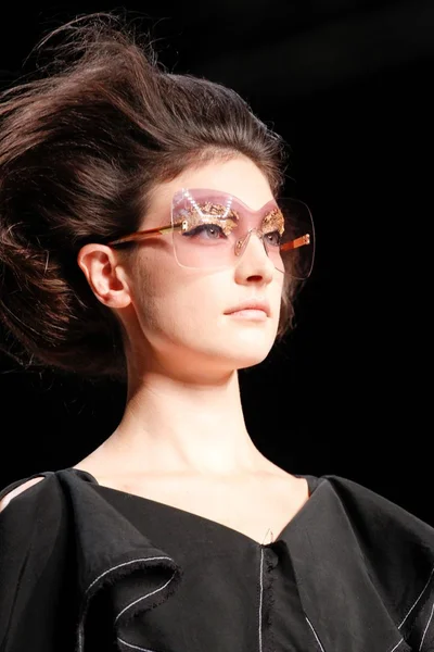 Look 18